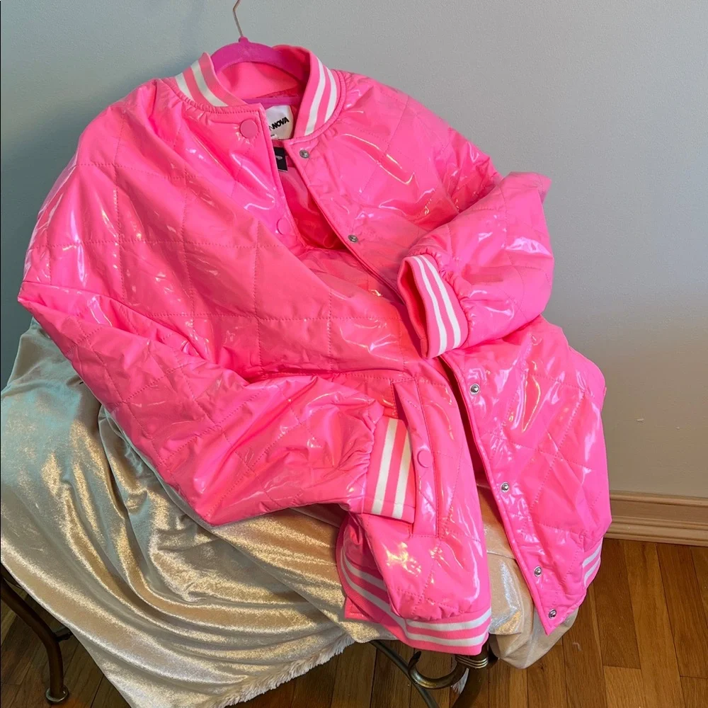 Fashion Nova Glossy Pink Jacket
BRAND NEW! SUPER PRETTY!
BUBBLEGUM PINK! - Picture 8 of 10
